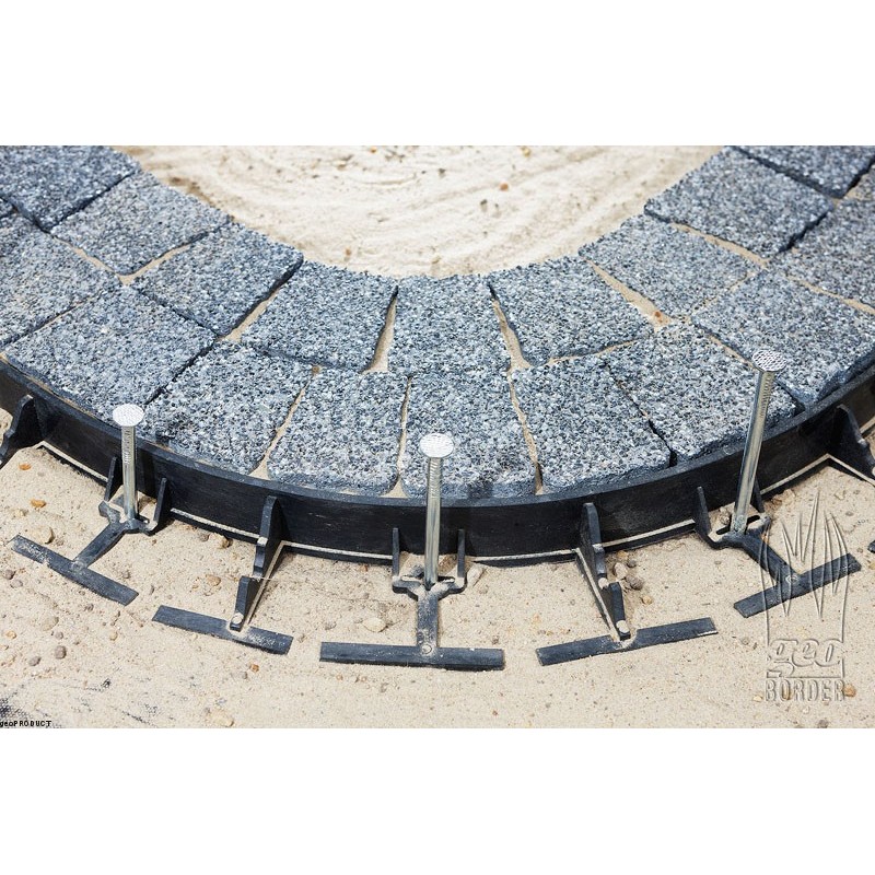 0802202363e3858417b92