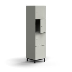 Zamykana szafa schowkowa QBUS, 4 schowki, nóżki, 1636x400x420 mm, czarny, jasnoszary