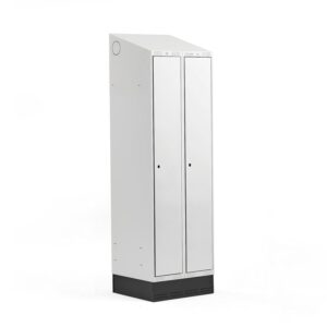 Szafa ubraniowa CLASSIC ze skośnym daszkiem, na cokole, 2 moduły, 2050x600x550 mm, szary